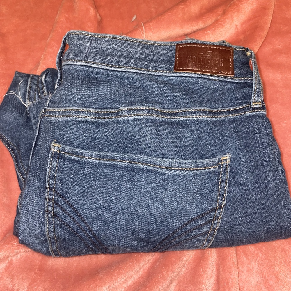 Women’s Hollister Skinny Jeans. Size 15r